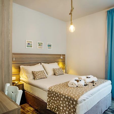 Beachside Apartment In Plakias Centre! Экстерьер фото